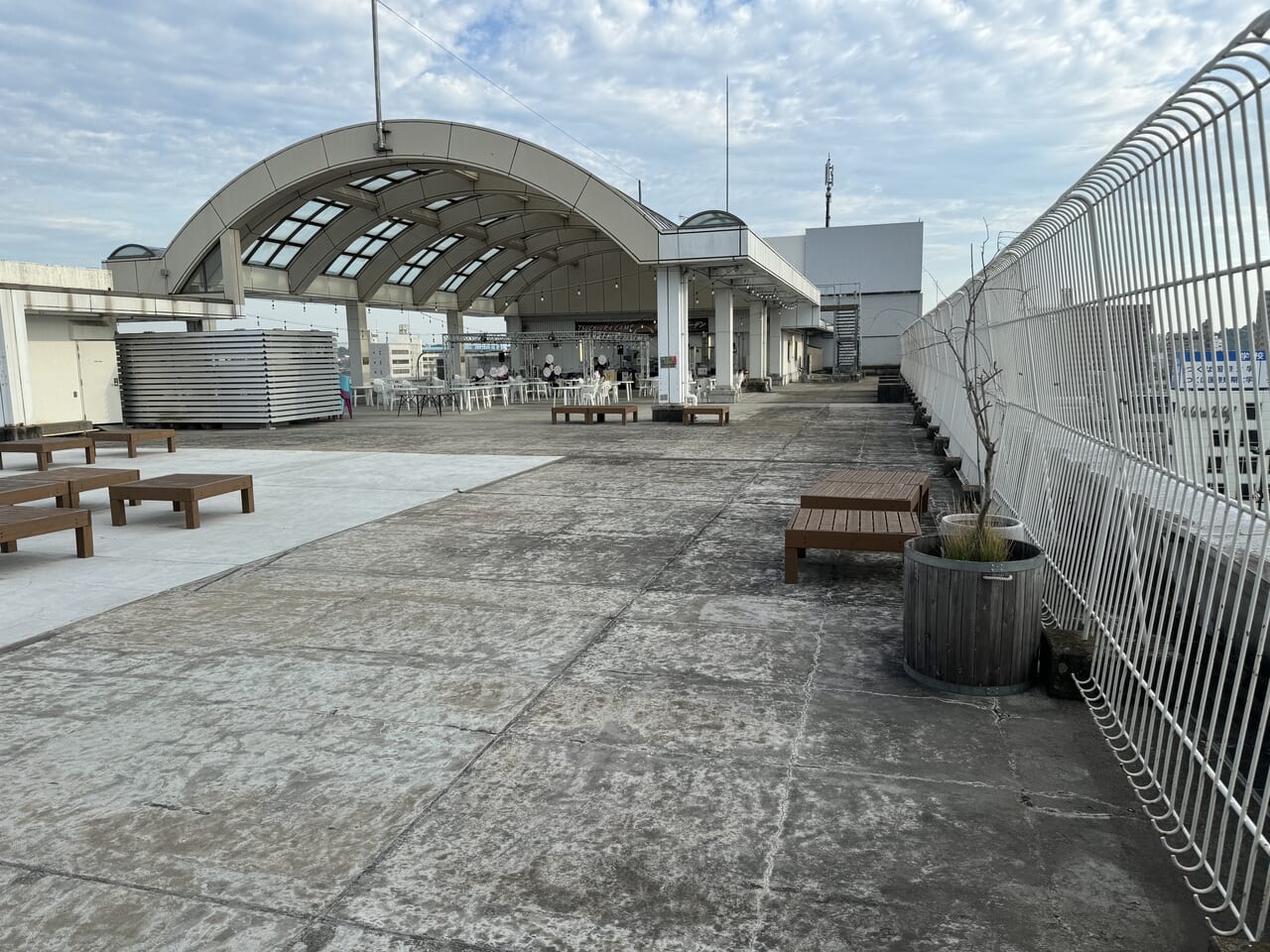 土浦駅夜空のビアガーデン