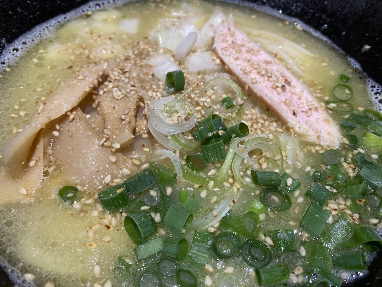 居酒屋「ぜろいち」のおすすめメニューは鶏そば