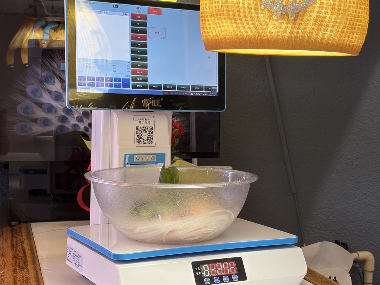 「大吉麻辣湯」で選んだ食材を計測