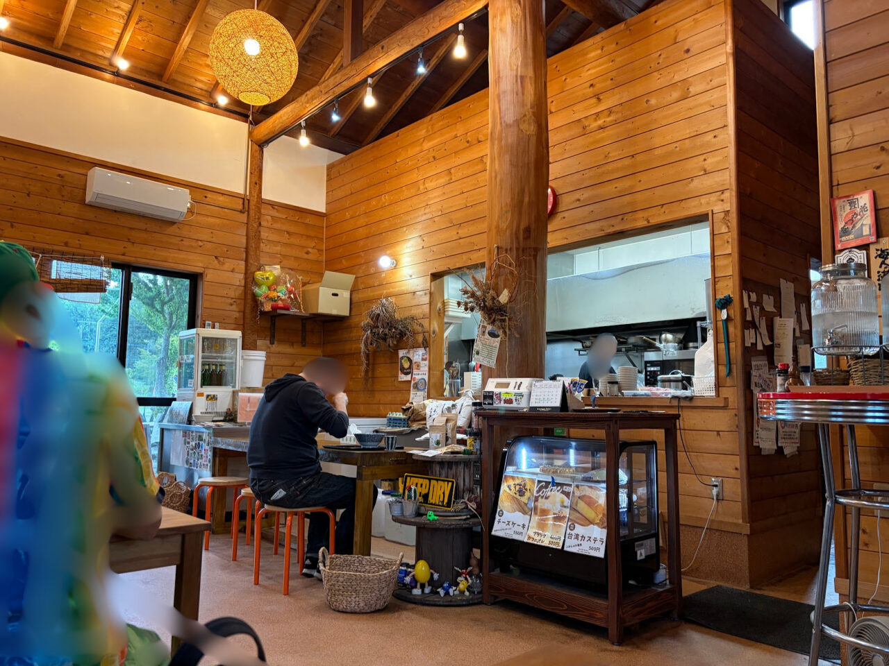 ラーメンキッチン元氣の店内