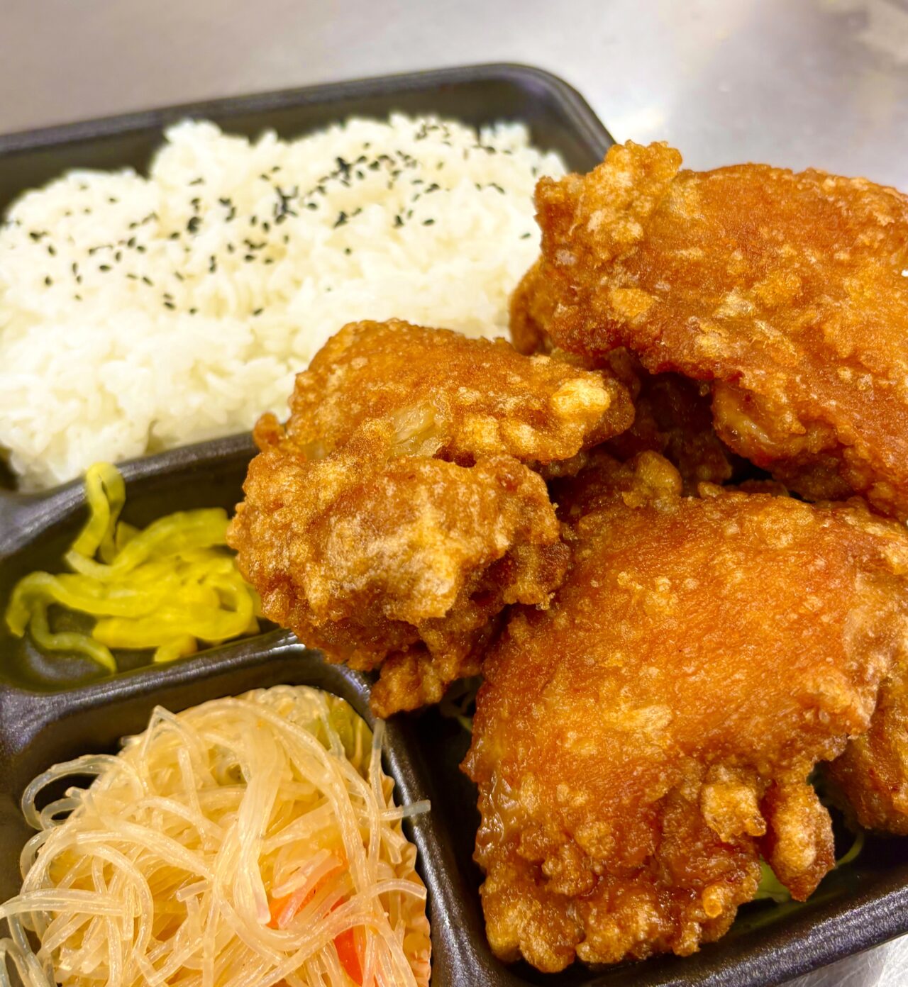 まるちゃん家石岡店のからあげ弁当