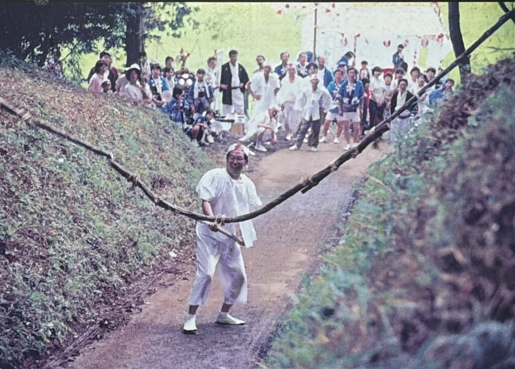 藤切り坂の神事