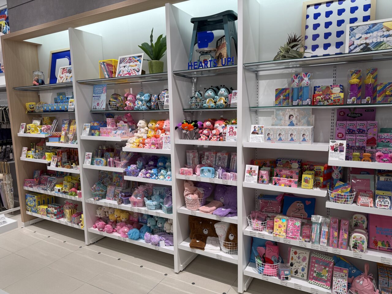 PLAZA店内