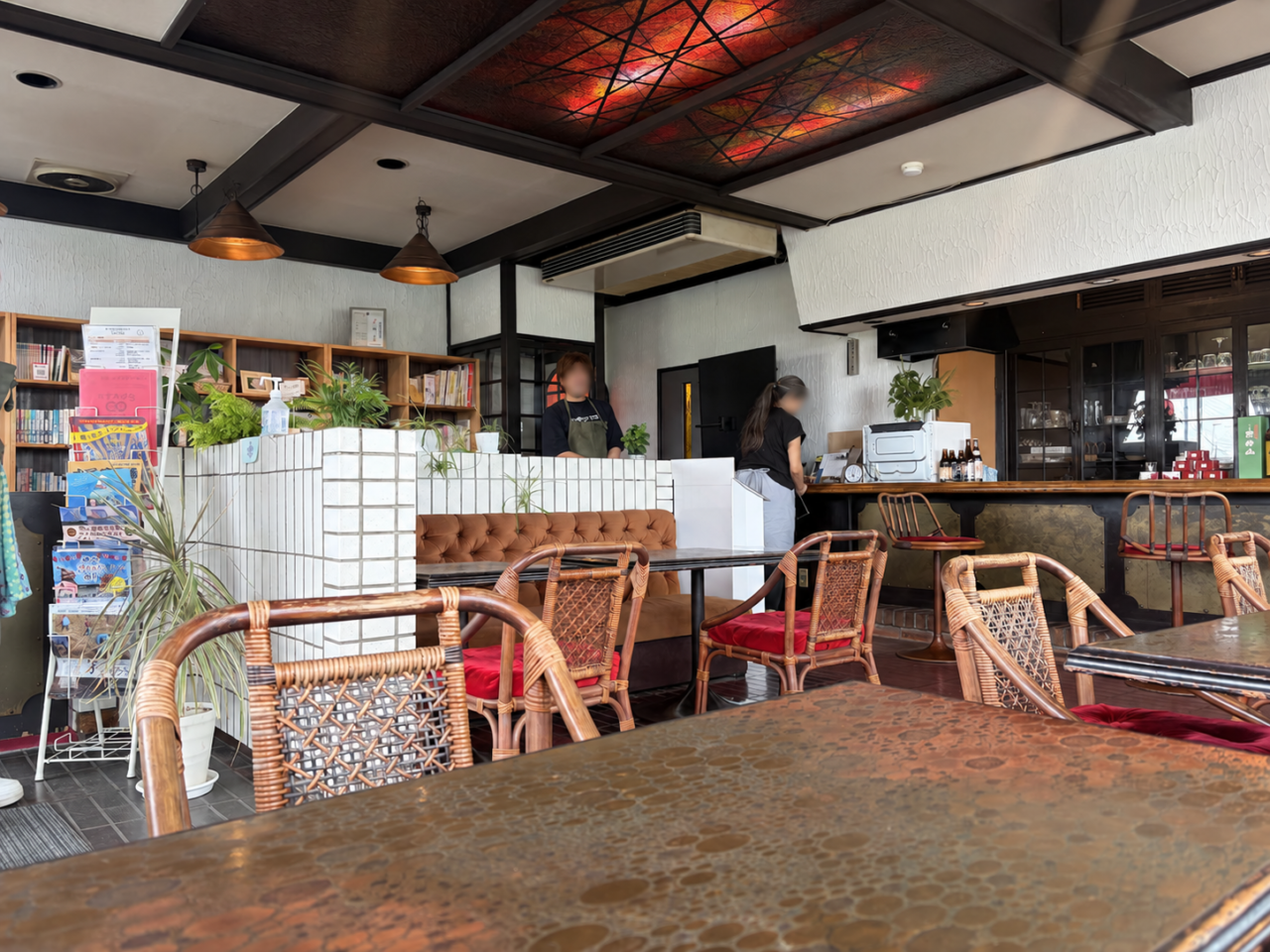 ひるびばの店内