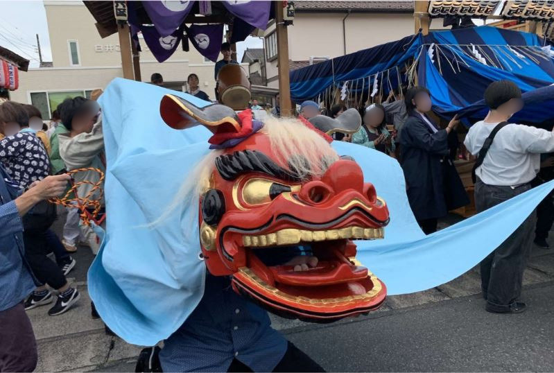 神立さかさい祭りの獅子
