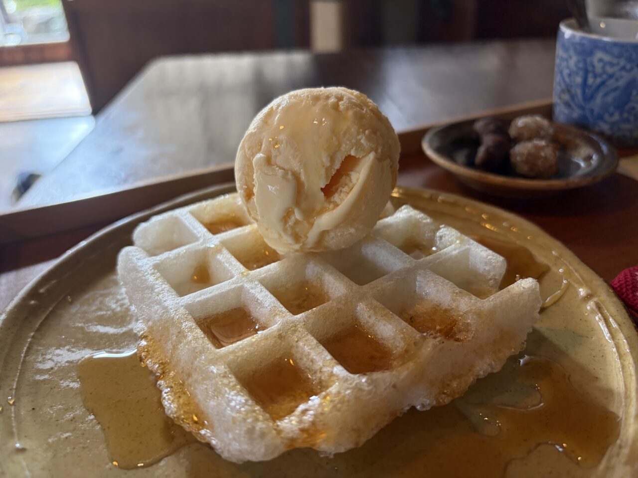 城藤茶店のお餅ワッフル