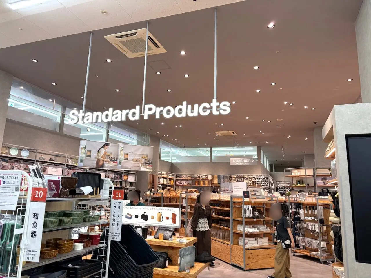 Standard Productの店頭