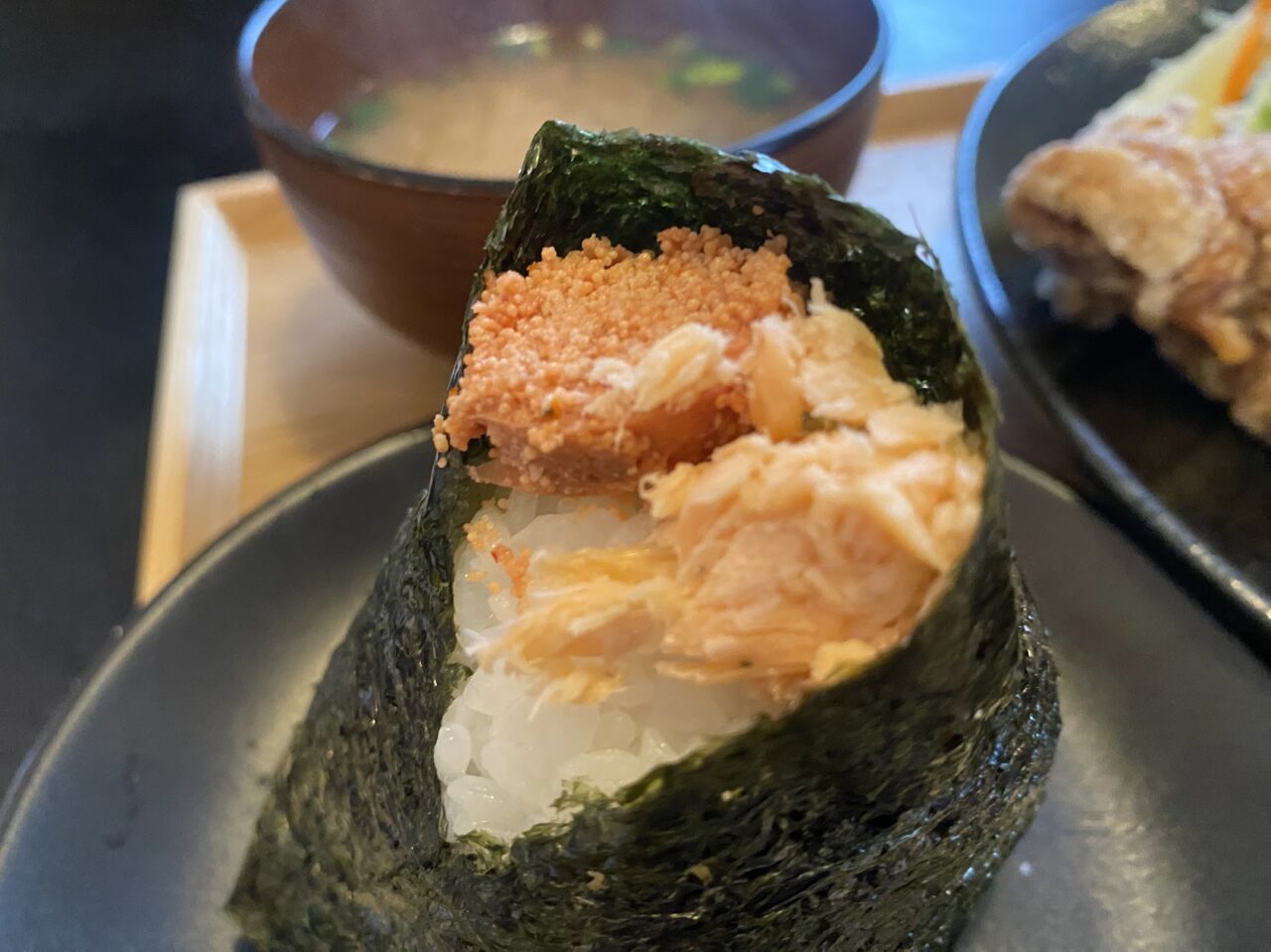 和cafe恵のおむすび