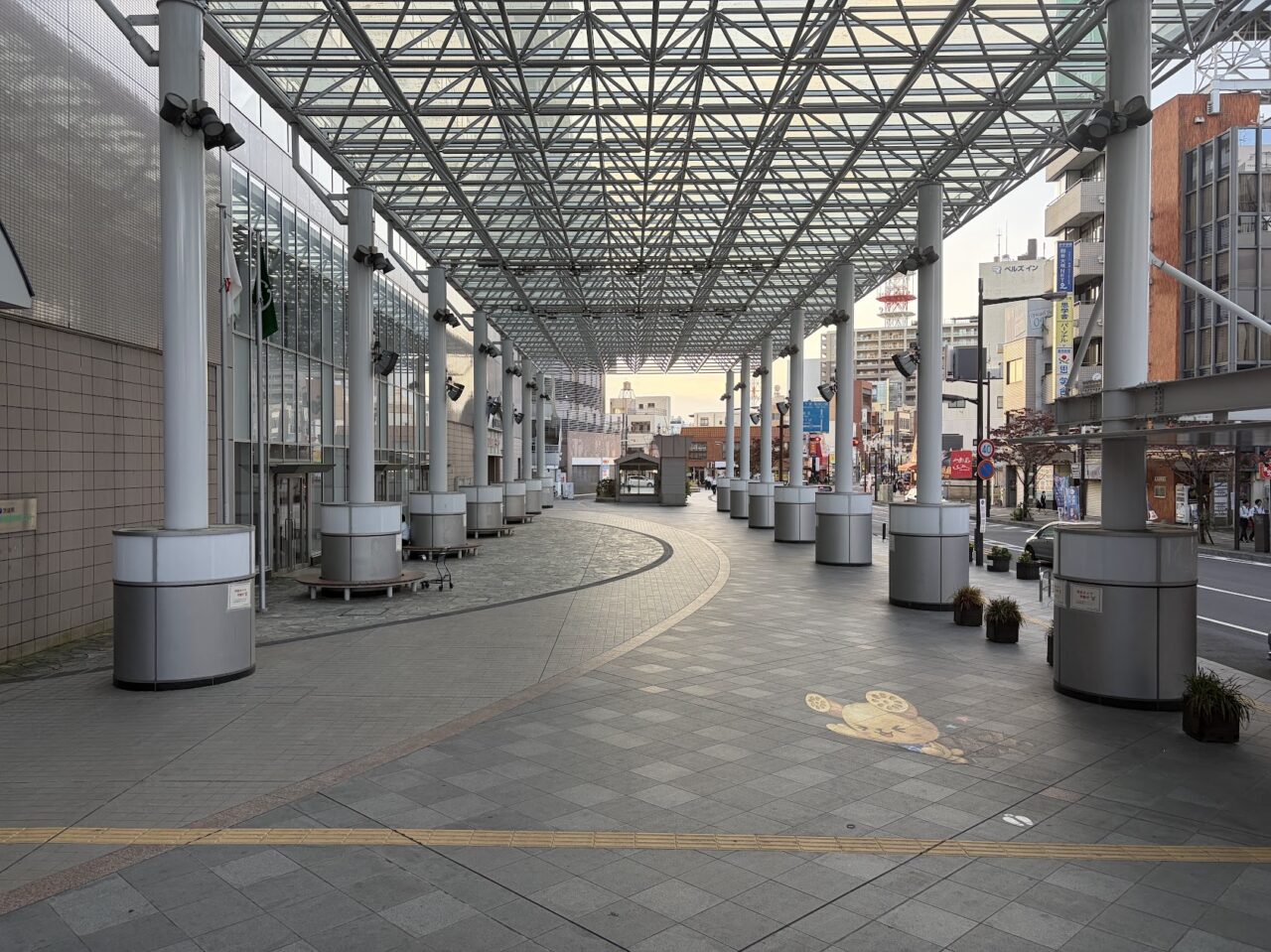 うらら大屋根広場